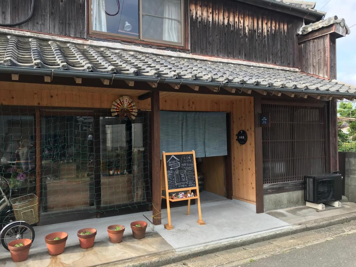 Guesthouse Kojiya 暮らしをつくる宿 旧糀屋 Fukutsu Luaran gambar