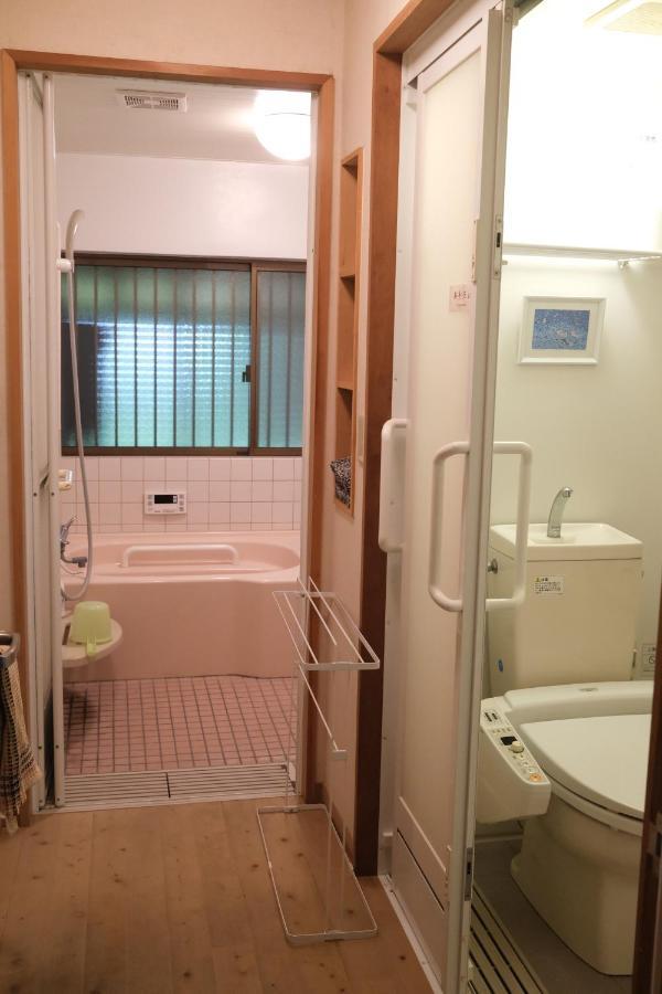 Guesthouse Kojiya 暮らしをつくる宿 旧糀屋 Fukutsu Luaran gambar