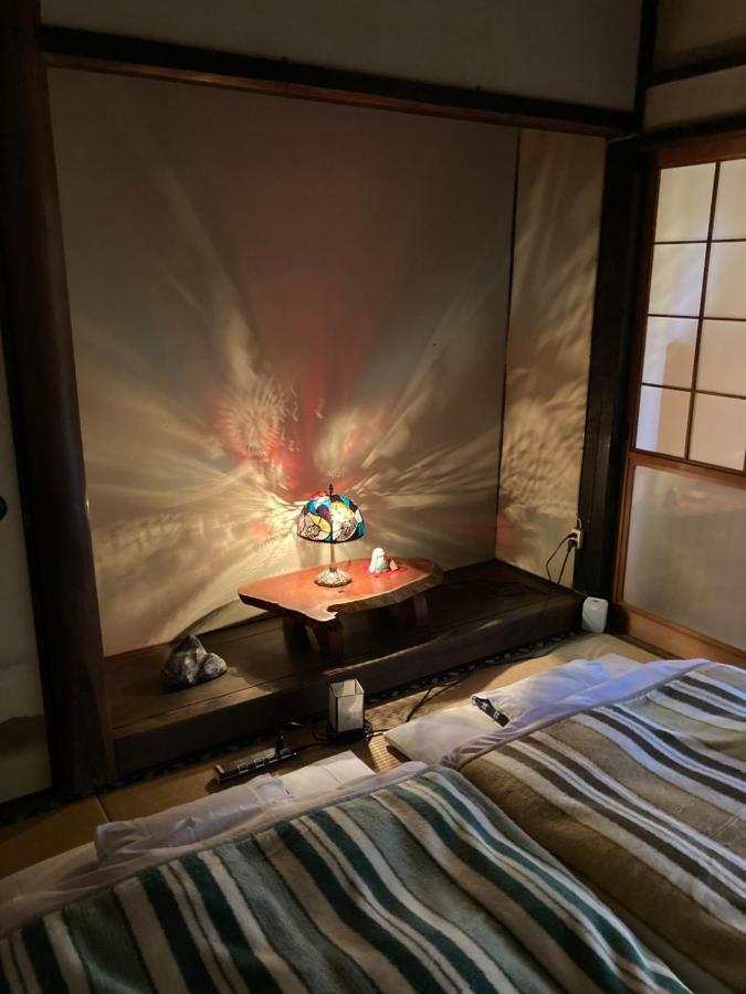 Guesthouse Kojiya 暮らしをつくる宿 旧糀屋 Fukutsu Luaran gambar